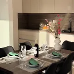 Frank Apartment *