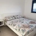 Frank Apartment *