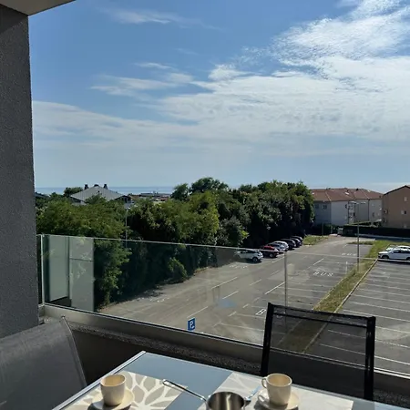 Frank Apartment *