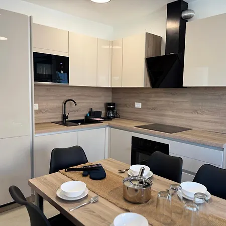 Apartment Frank Zambratija (Istria)