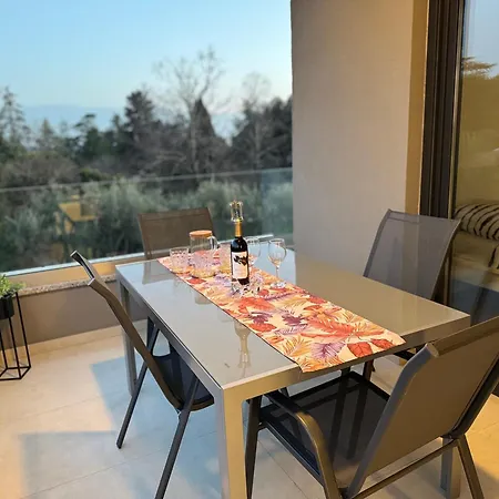 Apartment Frank Zambratija (Istria)