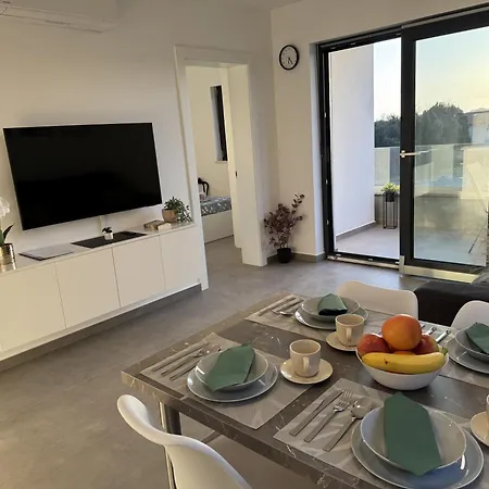 Frank Apartment
