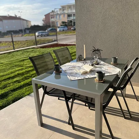 Frank Apartment