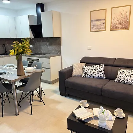 Apartment Frank Zambratija (Istria)