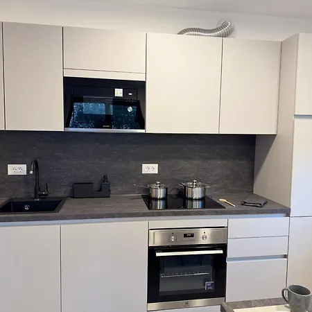 Apartment Frank Zambratija (Istria)