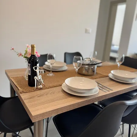 Apartment Frank Zambratija (Istria)