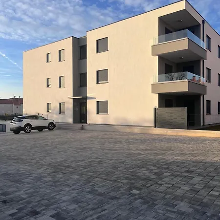 Apartament Frank *